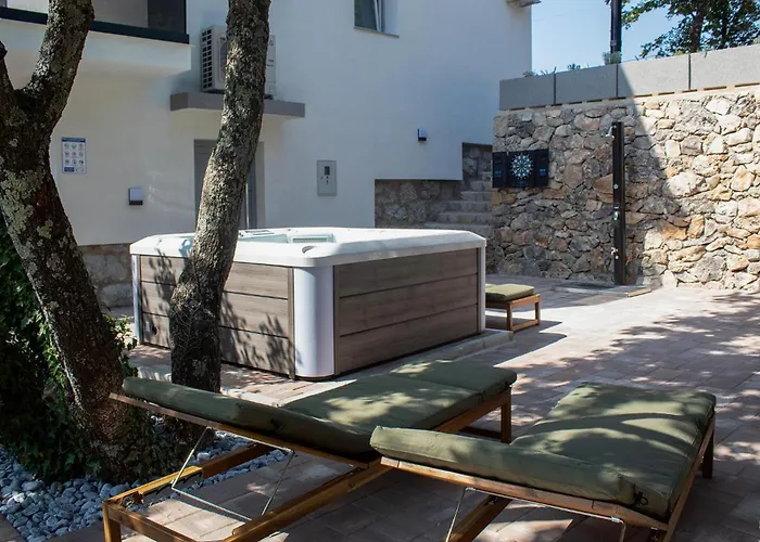 Ferienhaus Beautiful In Kraljevica